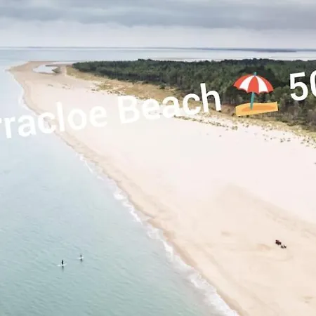 Woodleigh Happy House بيت ضيافة 3*