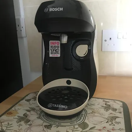 Woodleigh Happy House بيت ضيافة 3*