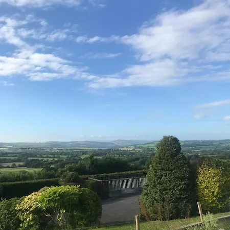 بيت ضيافة Woodleigh Happy House 3*