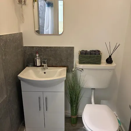 Woodleigh Happy House بيت ضيافة