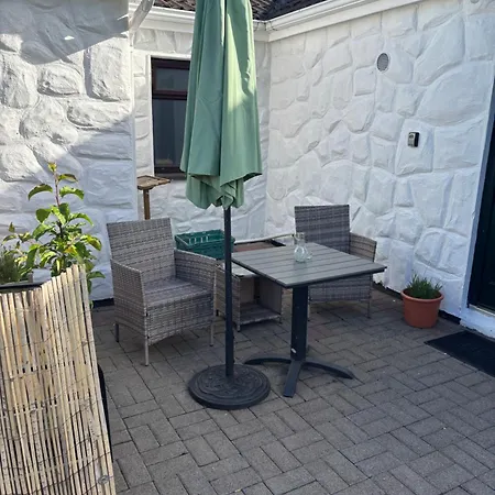 Woodleigh Happy House بيت ضيافة