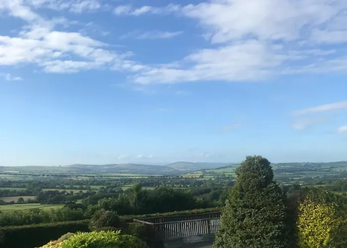 ゲストハウス Woodleigh Happy House 3*